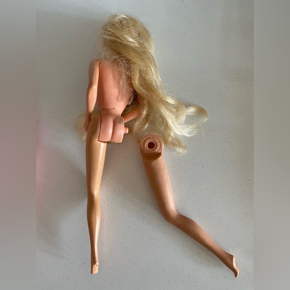 Vintage 1982 Twirly Curls Barbie #4097 + Twirling Tool Twirly Curler - Picture 6 of 7